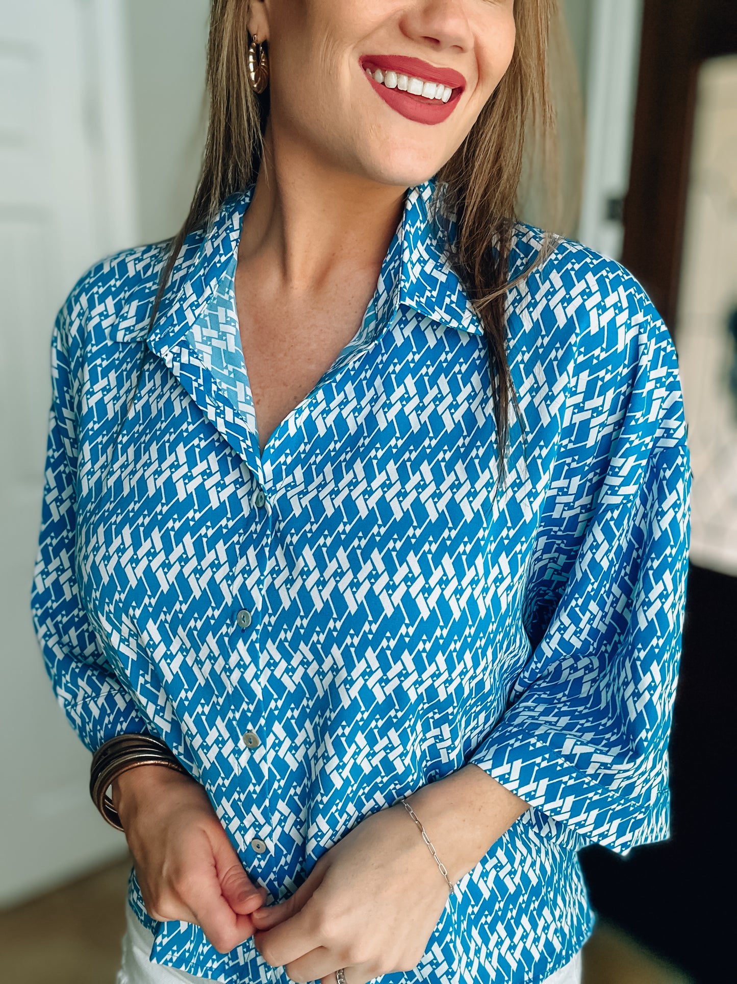 Blue and White Printed Flowy Sleeve Button Down Top NWT - Size Med