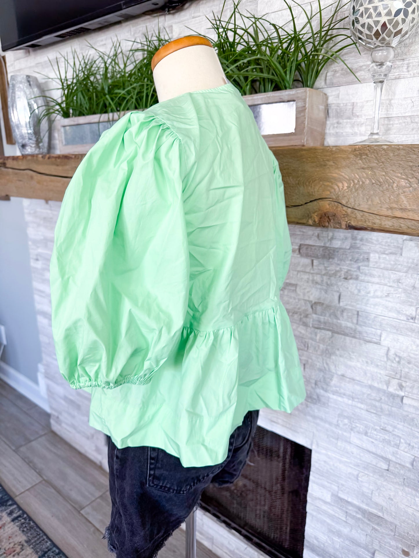 Lime Solid Poplin Knot Top by Karlie - Size Med