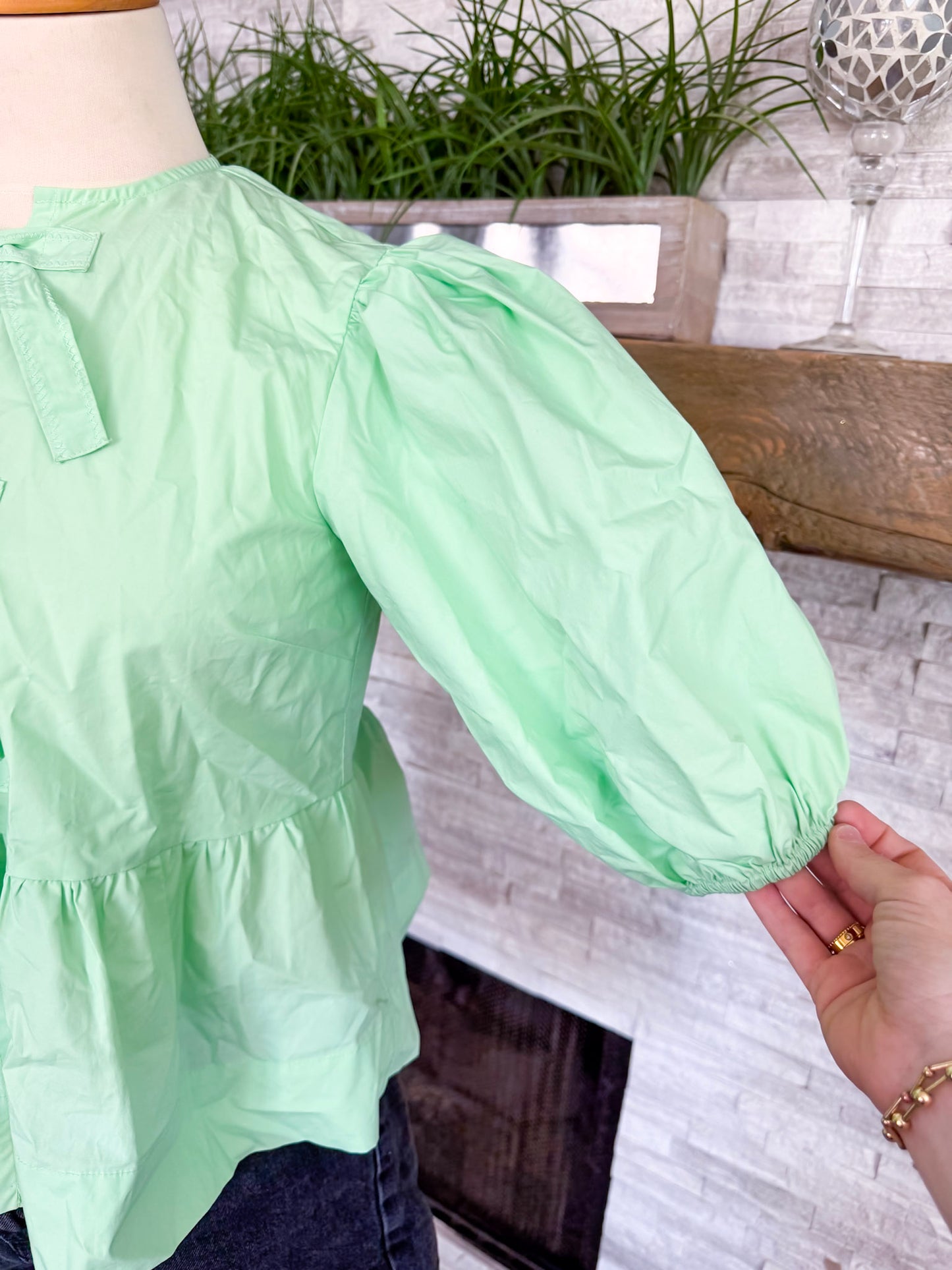 Lime Solid Poplin Knot Top by Karlie - Size Med