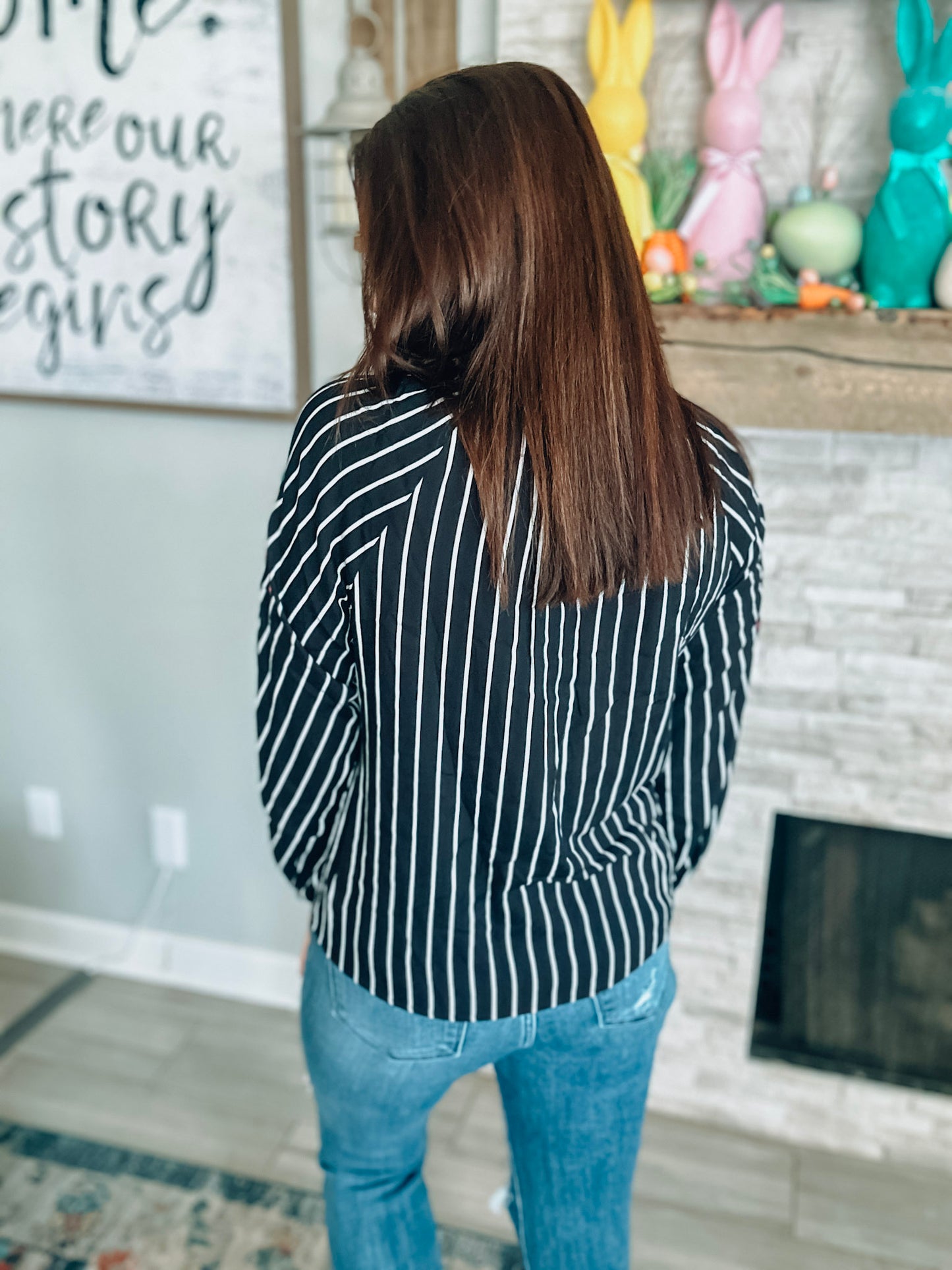 Savanna Jane Black/White Stripe Top w/ Embroidery - Size Medium