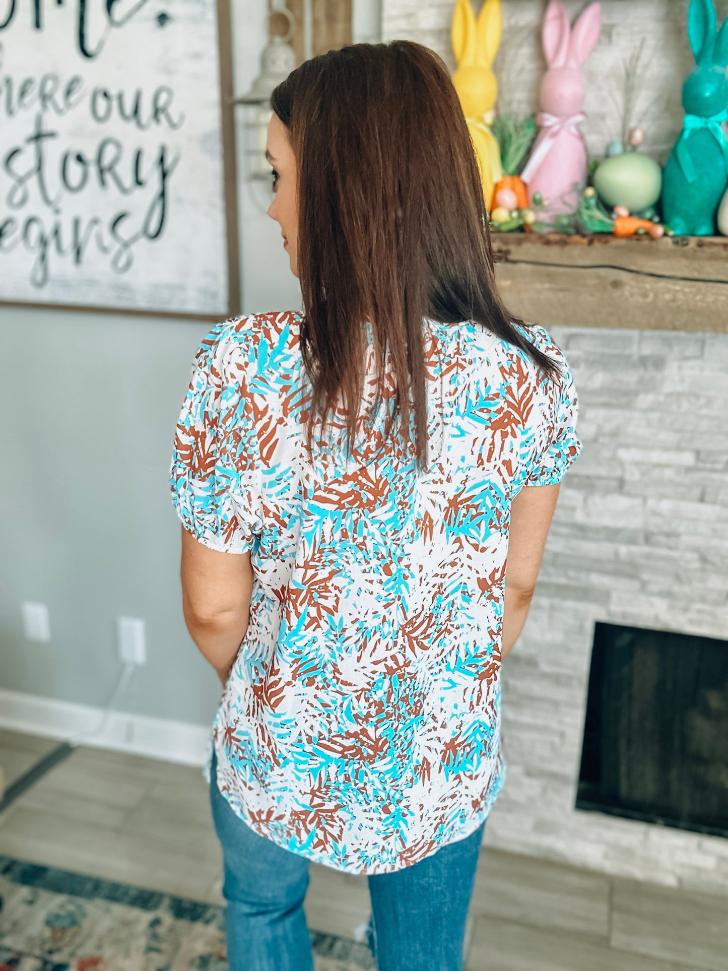 Cream/Brown/Blue Printed Short Sleeve Top - Size Medium