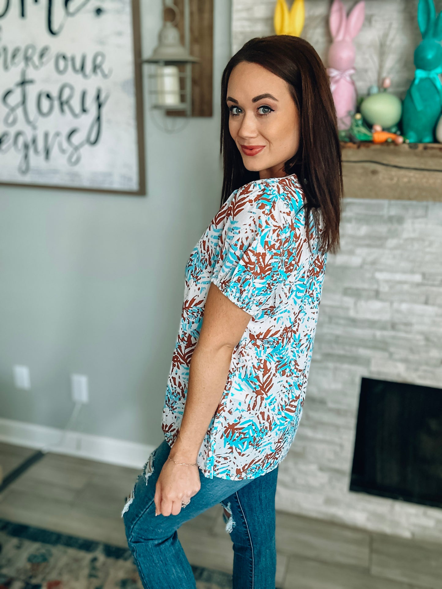 Cream/Brown/Blue Printed Short Sleeve Top - Size Medium