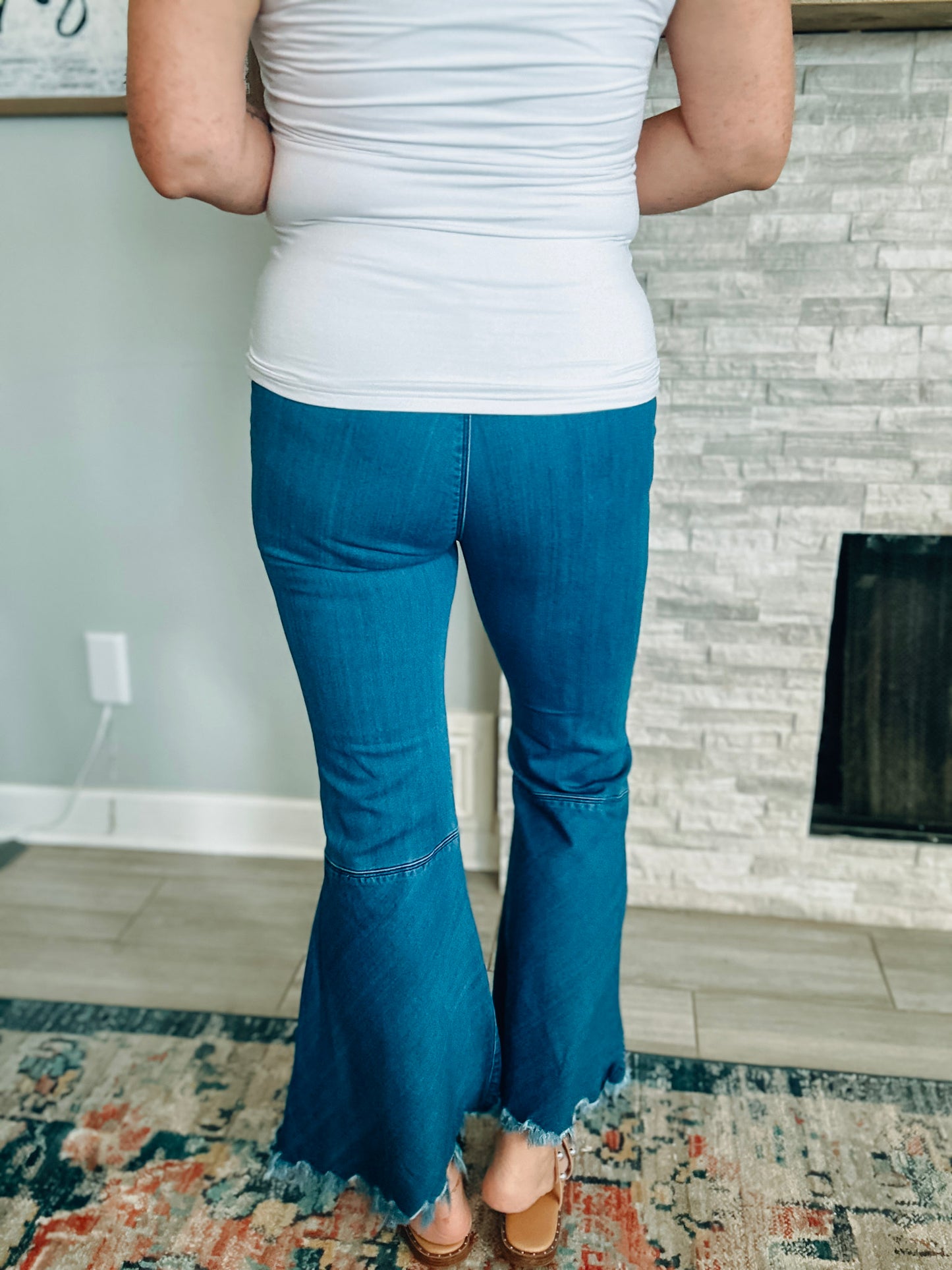 Cello Jeans Elastic Waistband Distressed Flare Jeans - Size Large