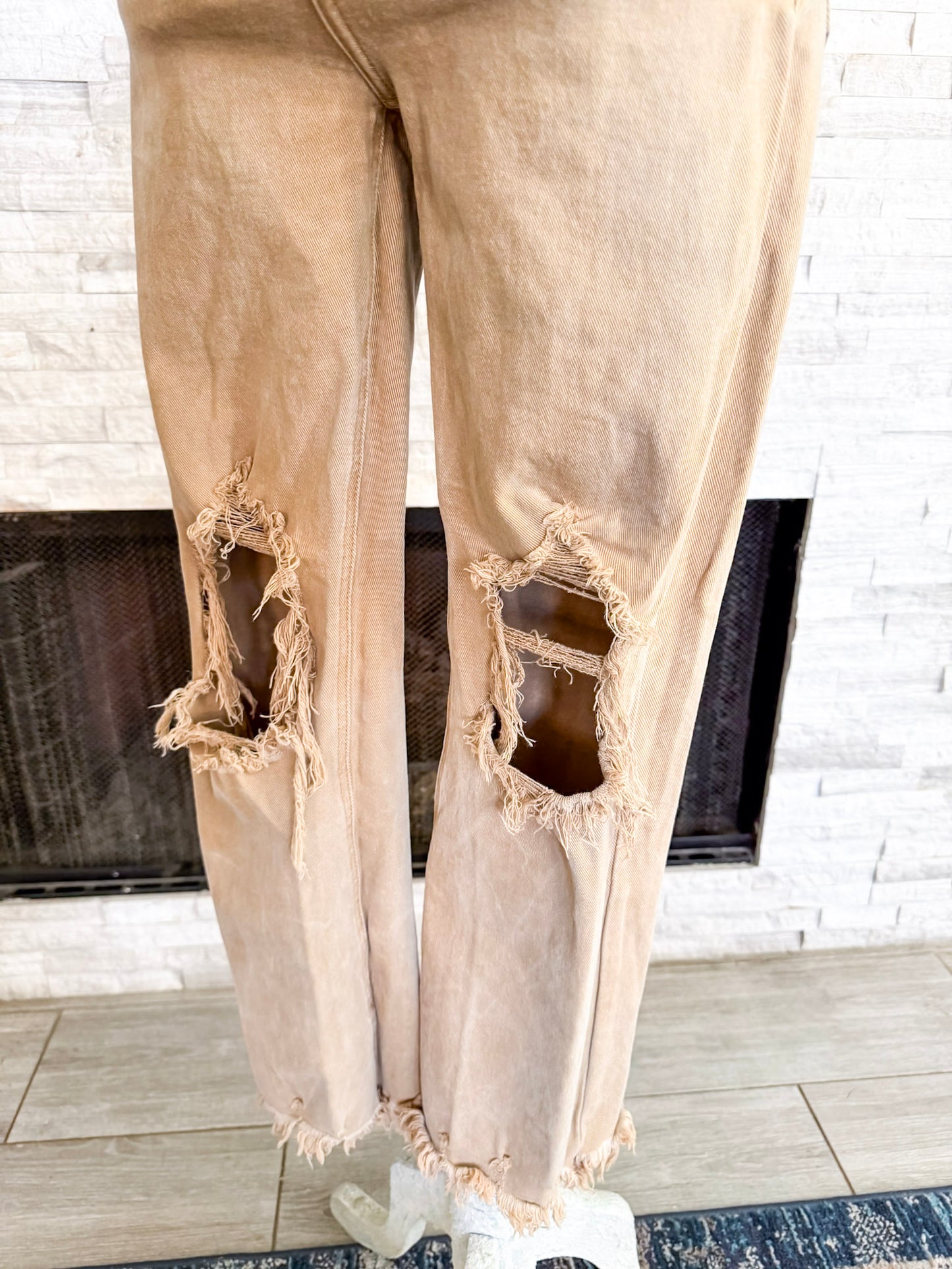 High Rise Distressed Straight Leg Mocha Denim Cropped Jeans by Risen - Size 3/26