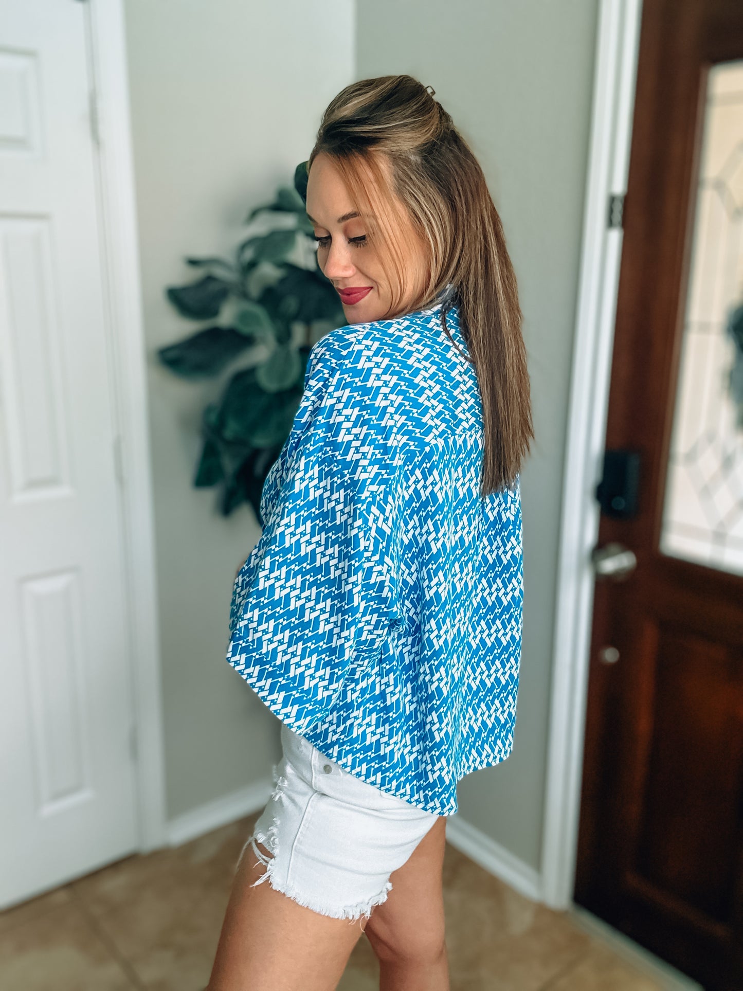 Blue and White Printed Flowy Sleeve Button Down Top NWT - Size Med