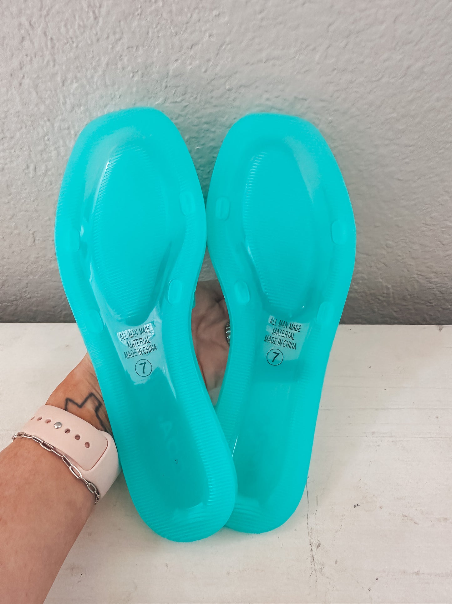 Mint Jelly Sandals w/ Chain - Size 7