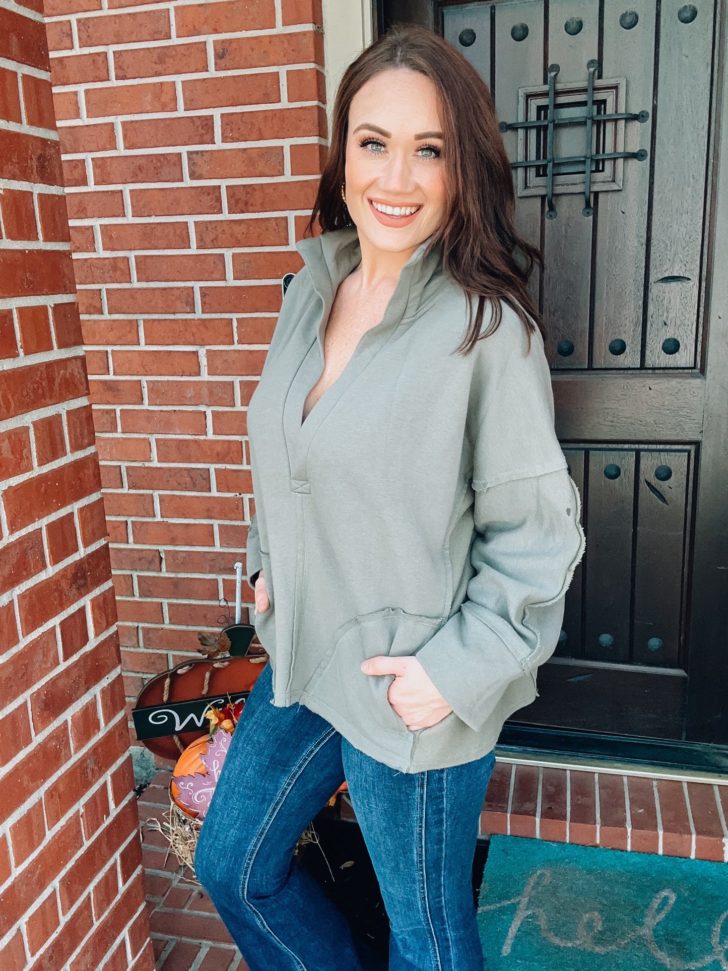 V-Neck Dolman Sleeve Pullover in Olive NWT - Size Med