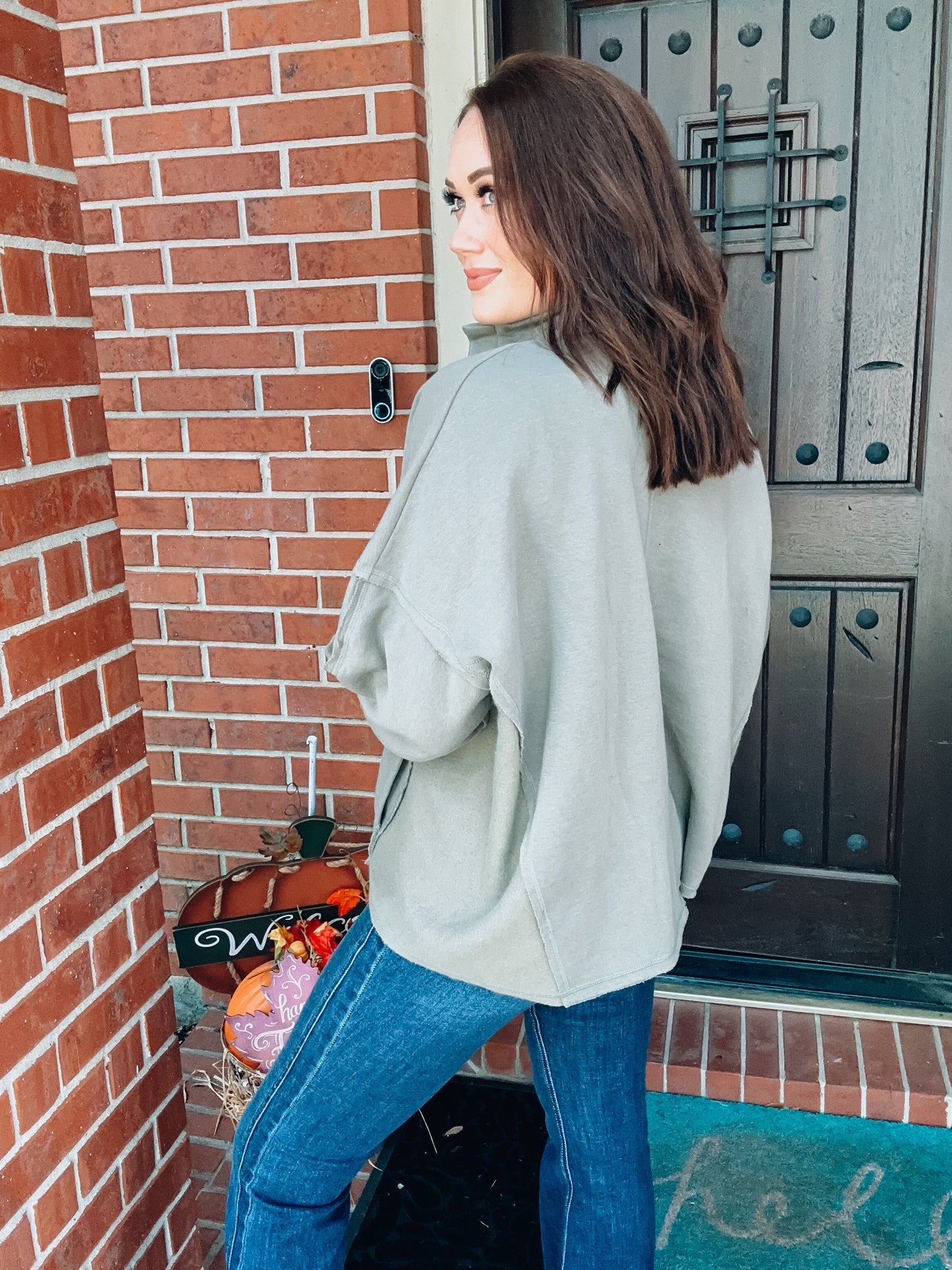 V-Neck Dolman Sleeve Pullover in Olive NWT - Size Med