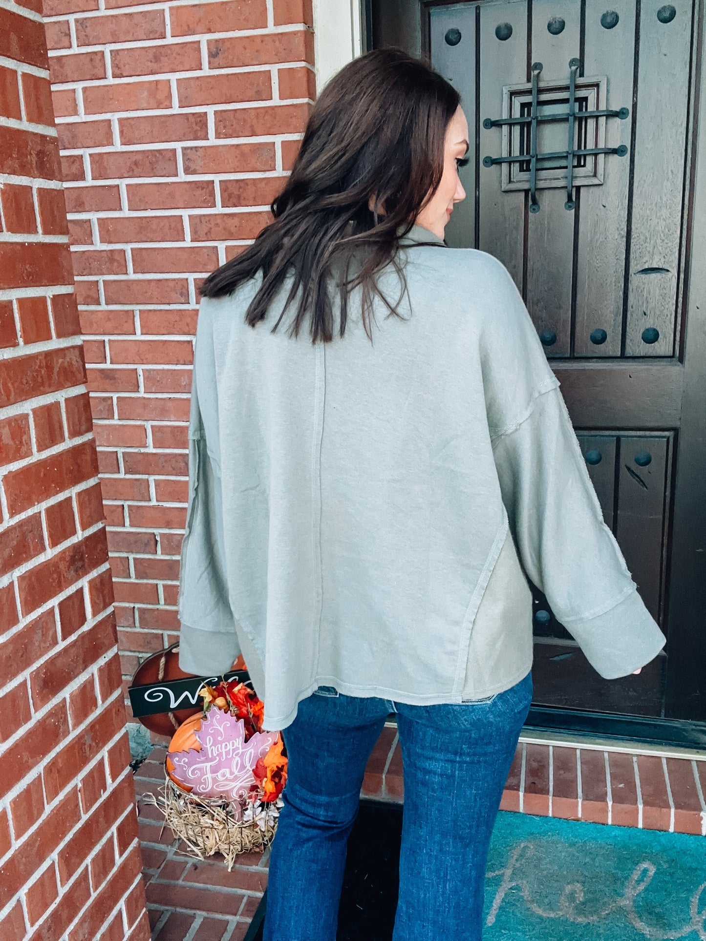 V-Neck Dolman Sleeve Pullover in Olive NWT - Size Med