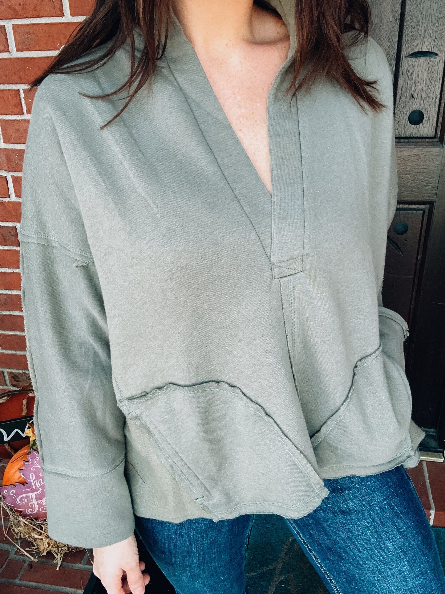 V-Neck Dolman Sleeve Pullover in Olive NWT - Size Med