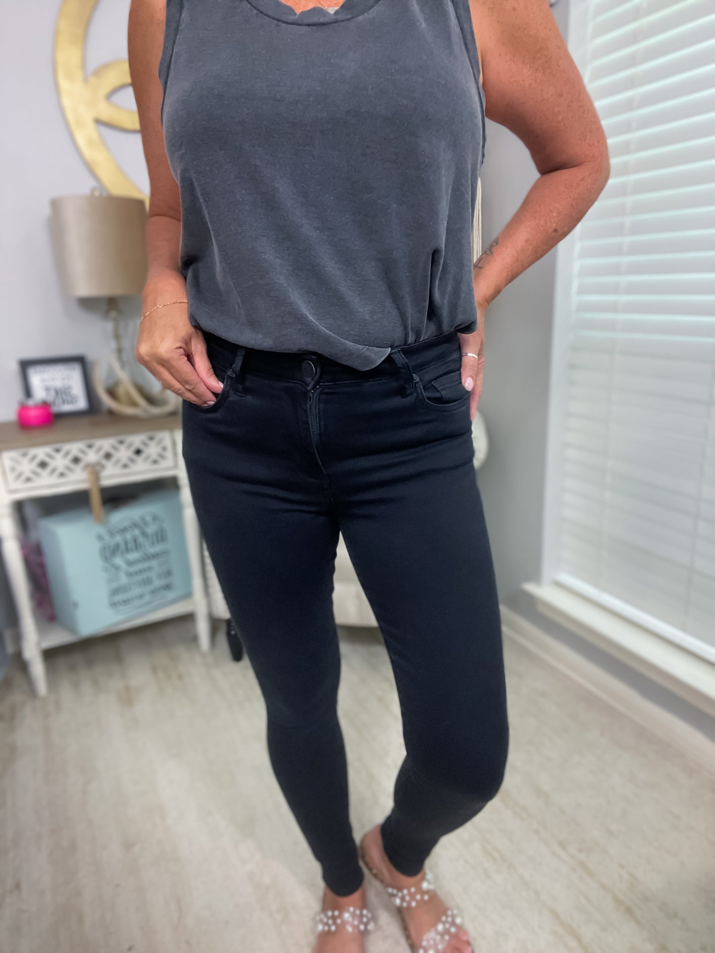 Mia High Waisted Skinny Jeans Black by Kut from the Kloth - Size 6
