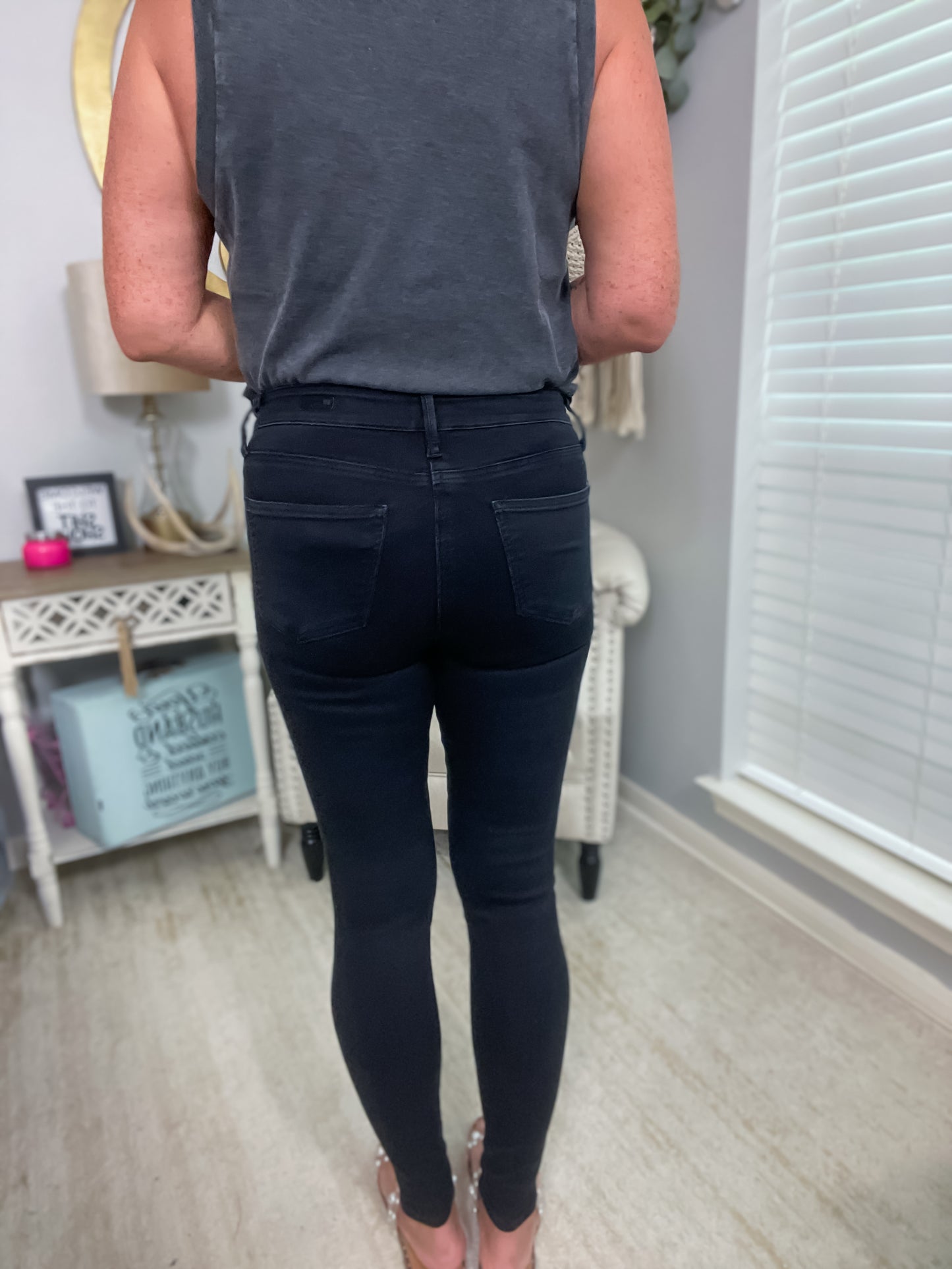 Mia High Waisted Skinny Jeans Black by Kut from the Kloth - Size 6