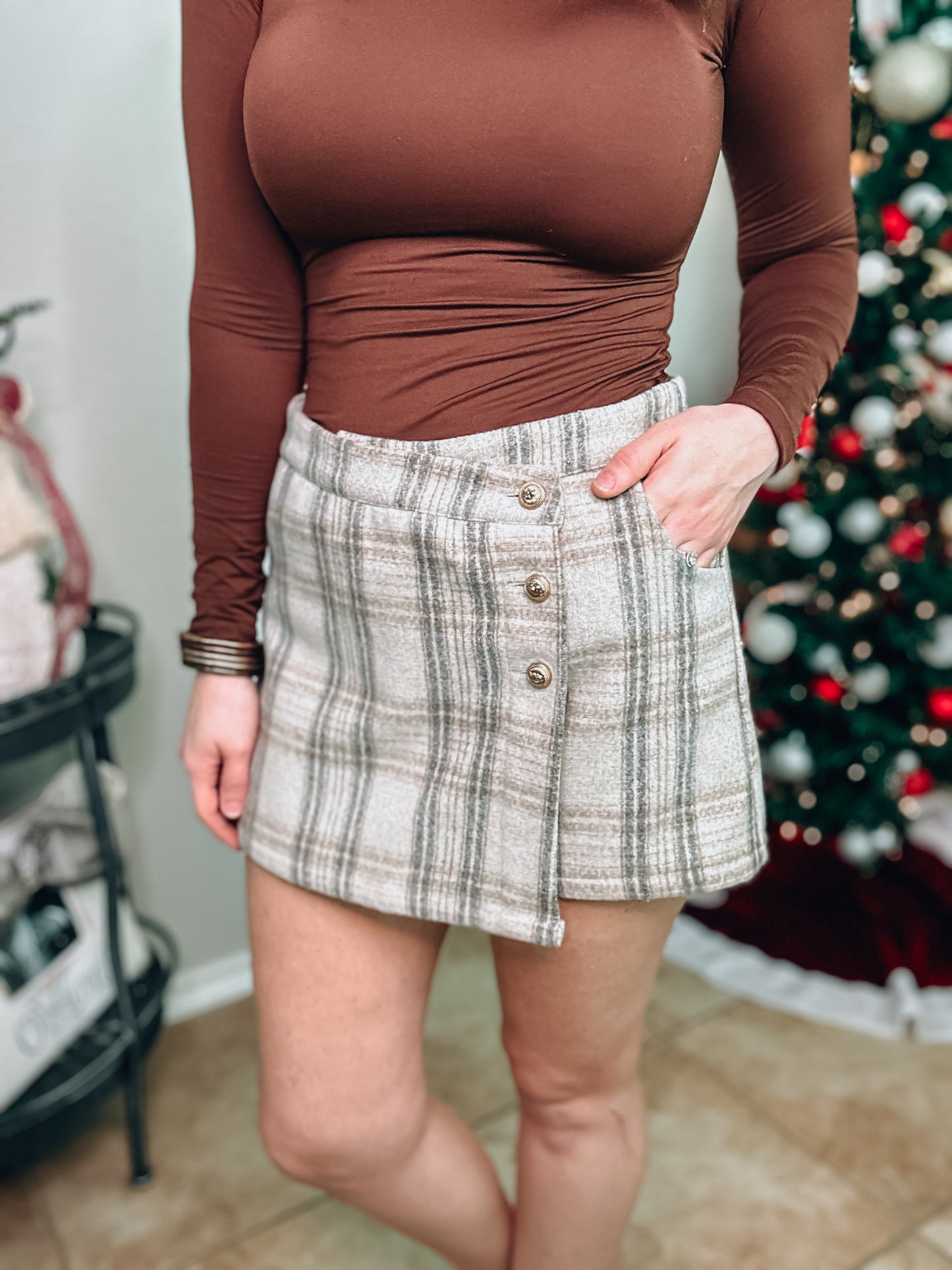 Taupe Plaid Wrap Skort - NWT Size Large