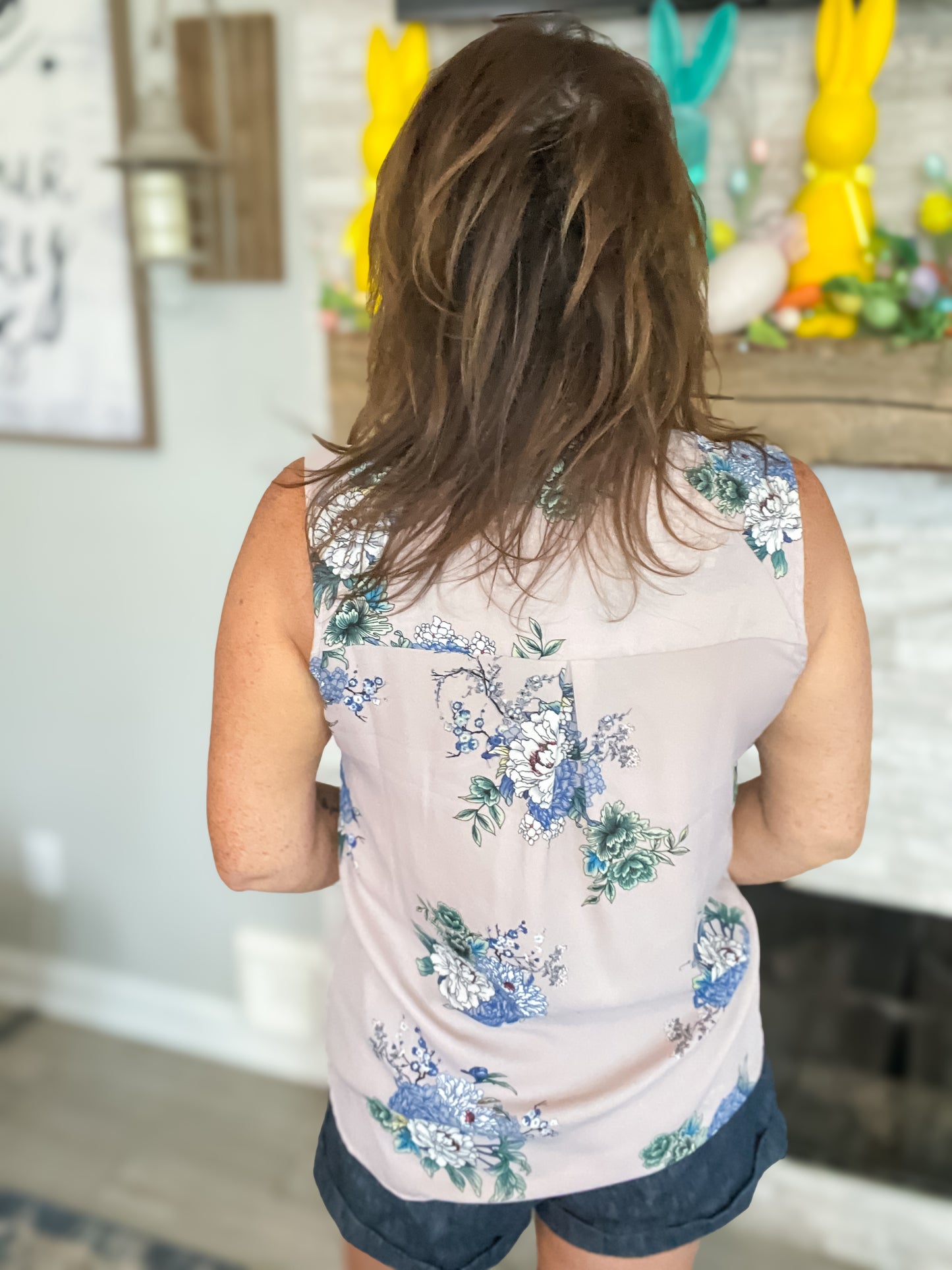 Mauve Floral Sleeveless Blouse - Size Med