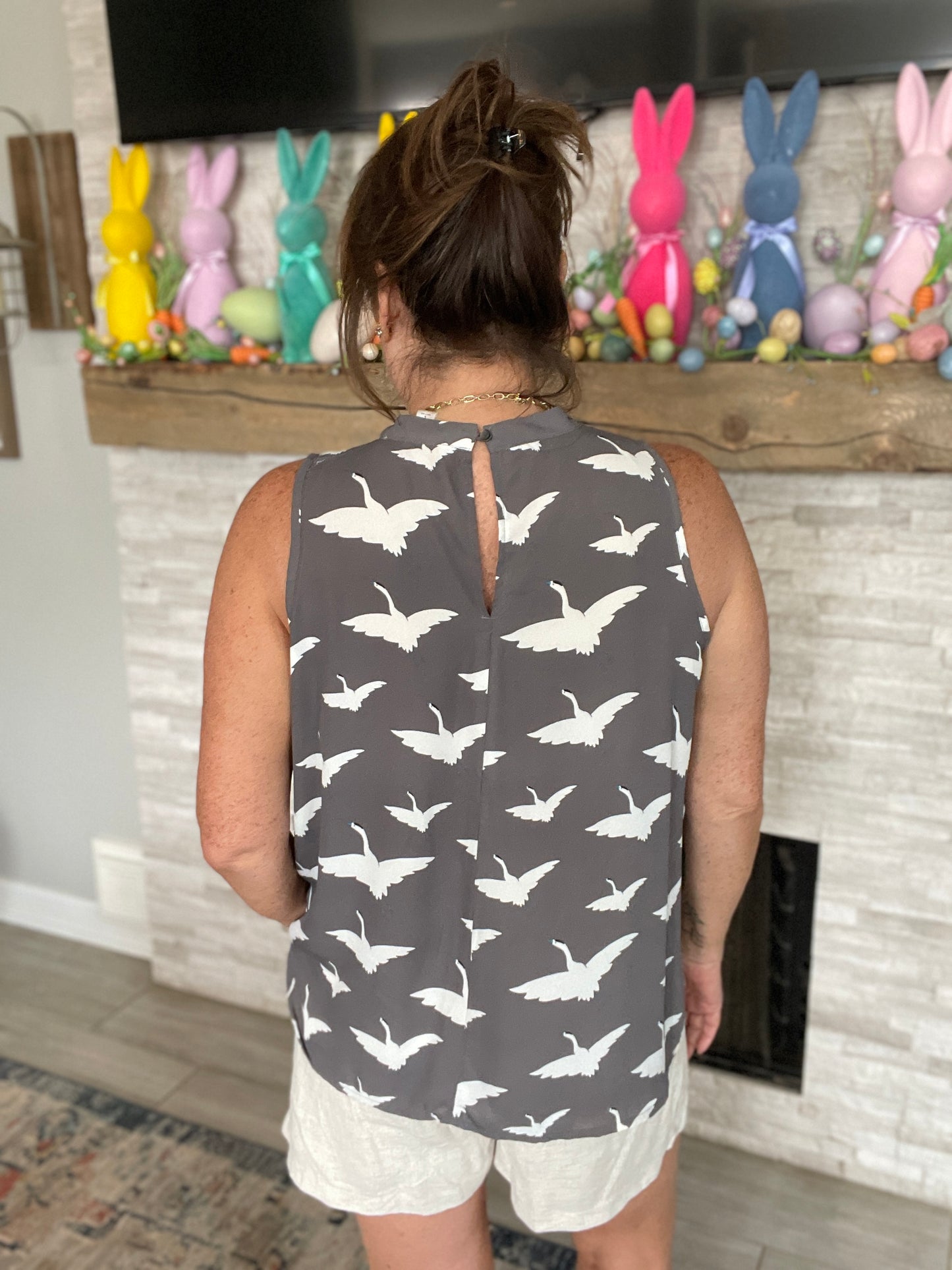 Gray Sleeveless Top with Swan Pattern - Size Large