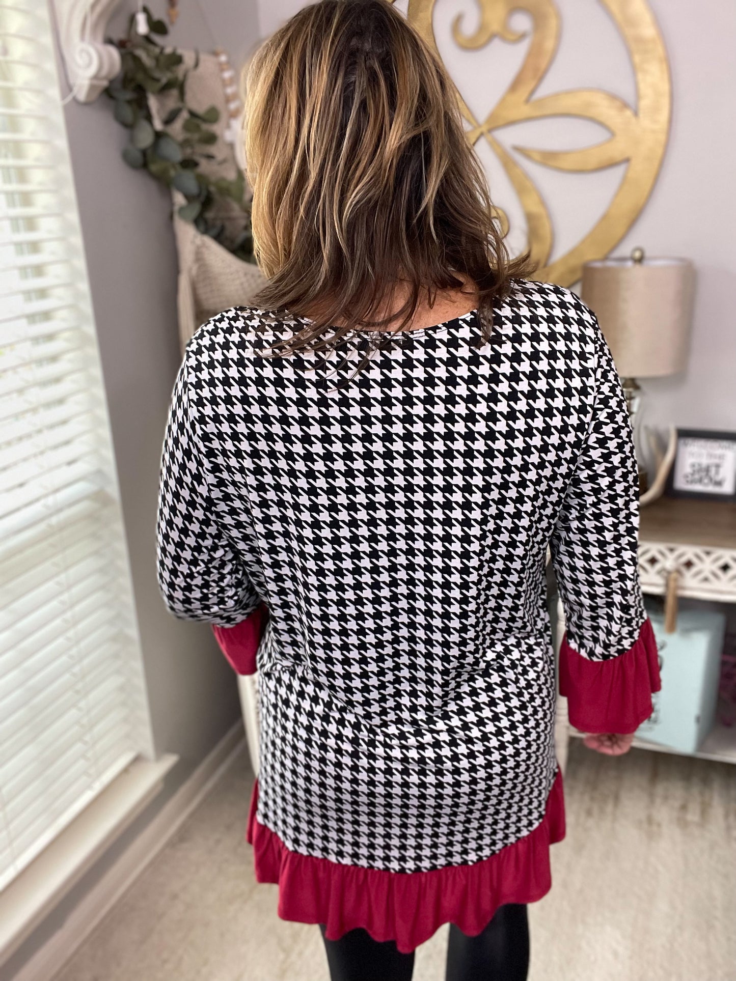 Black and White Houndstooth Maroon Ruffle Trim Tunic - Size 1X