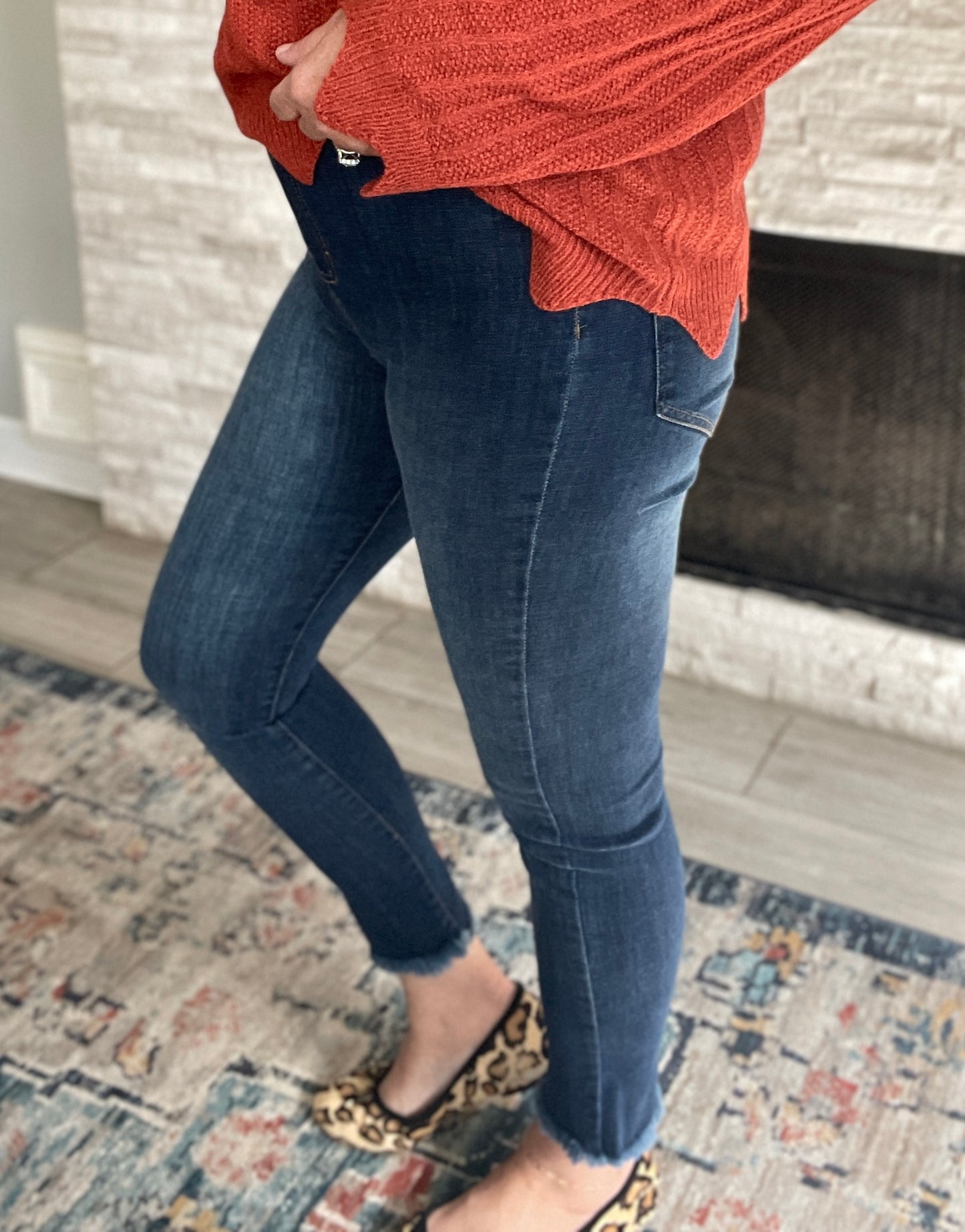 Risen High Rise Skinny Leg Jegging - Size Medium