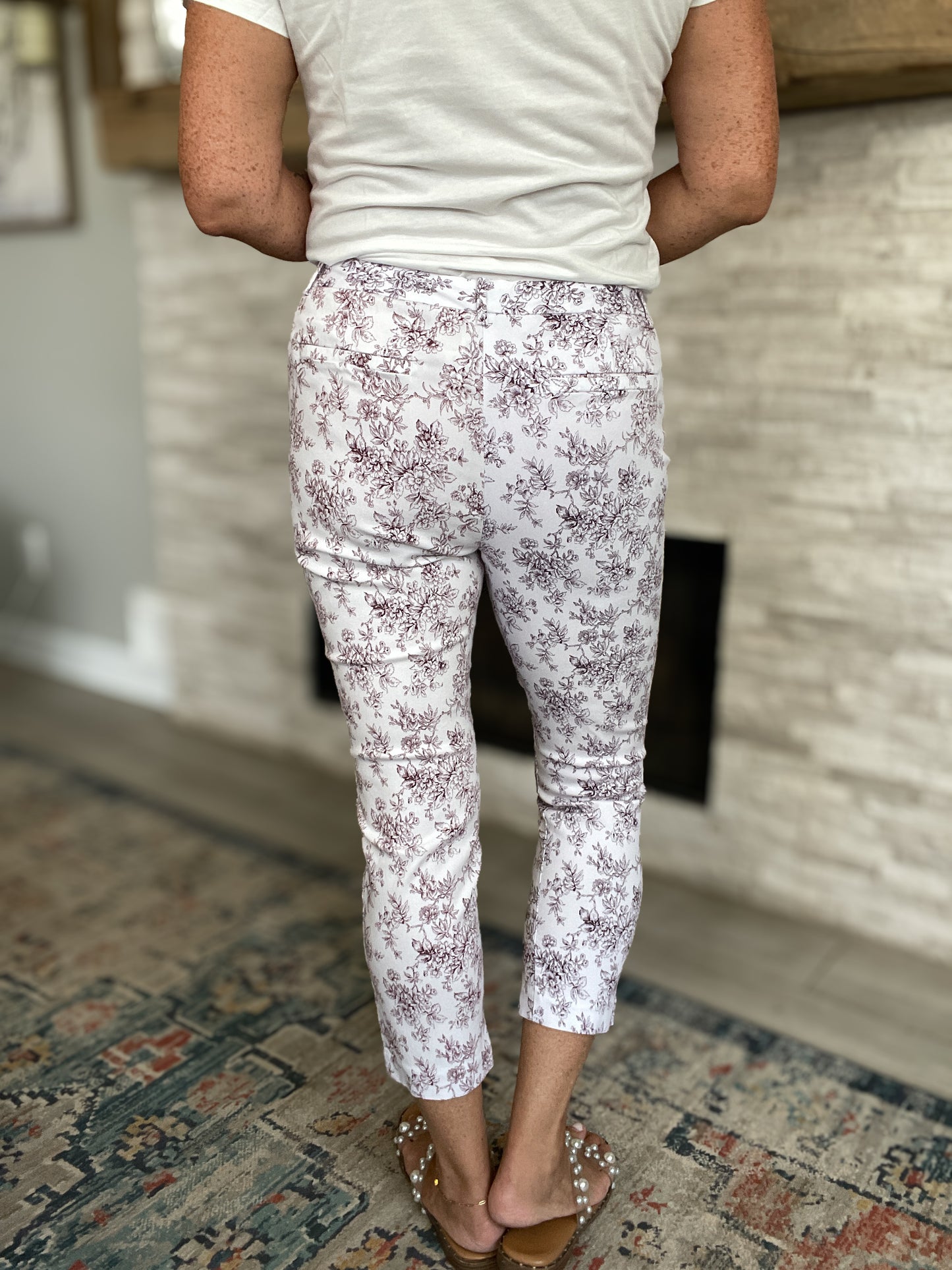 Mario Serrani Italy Comfort Stretch Slim Fit Pant Plum and CreamFloral Print - Size 12