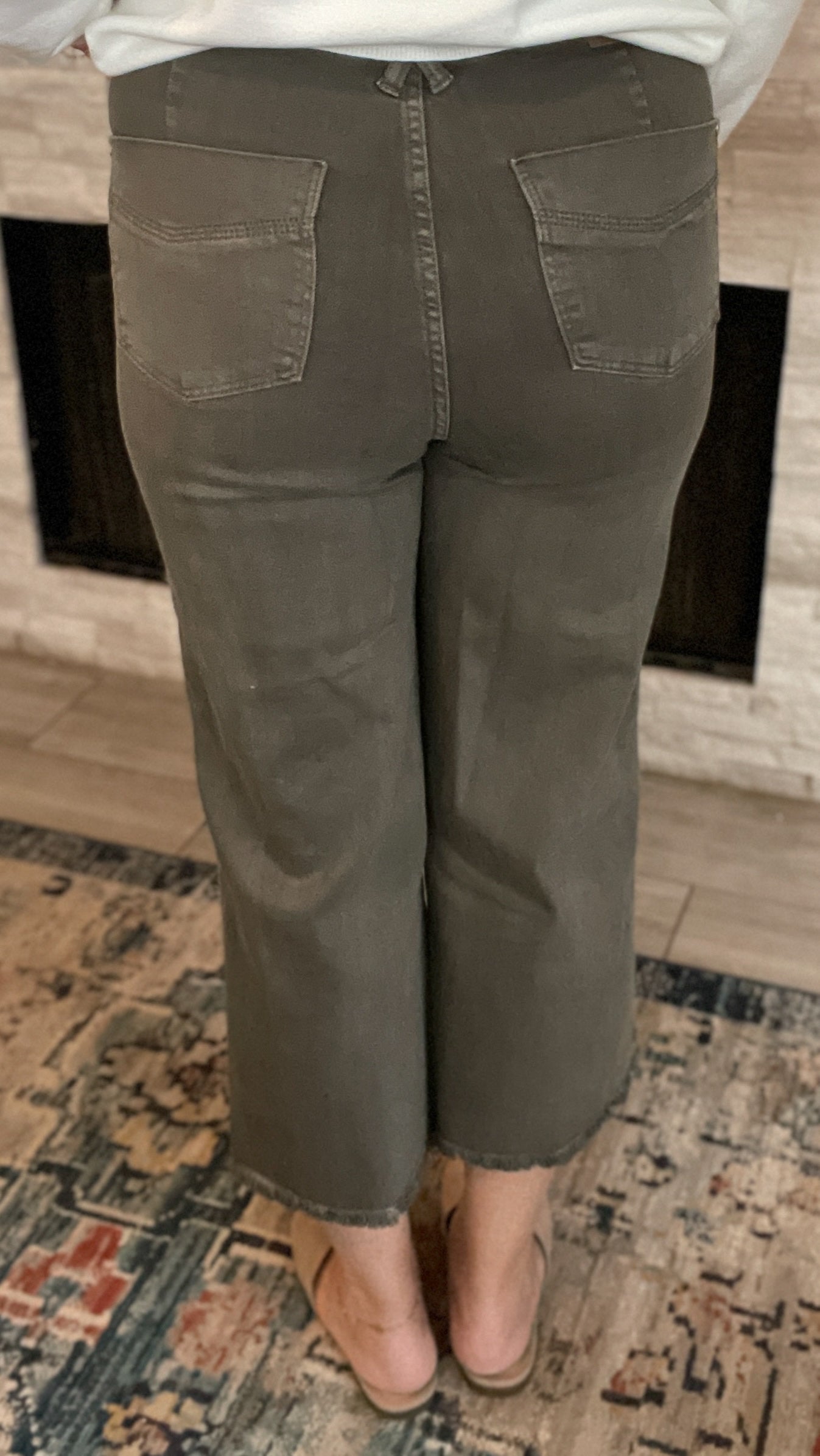 Judy Blue Olive High Rise Frayed Raw Hem Straight Wide Leg Jeans NWT - Size 5