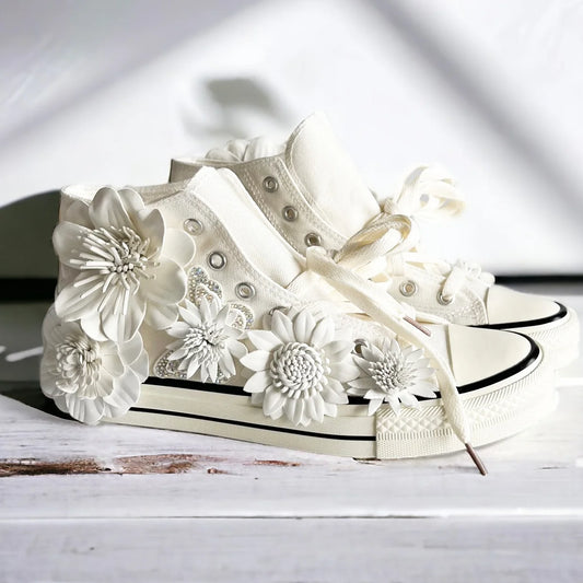 Flower High-Top Canvas Shoes White NWT - Size 41 (US Size 10)