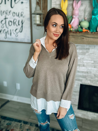 Mocha/White Collared Sweater - Size Large
