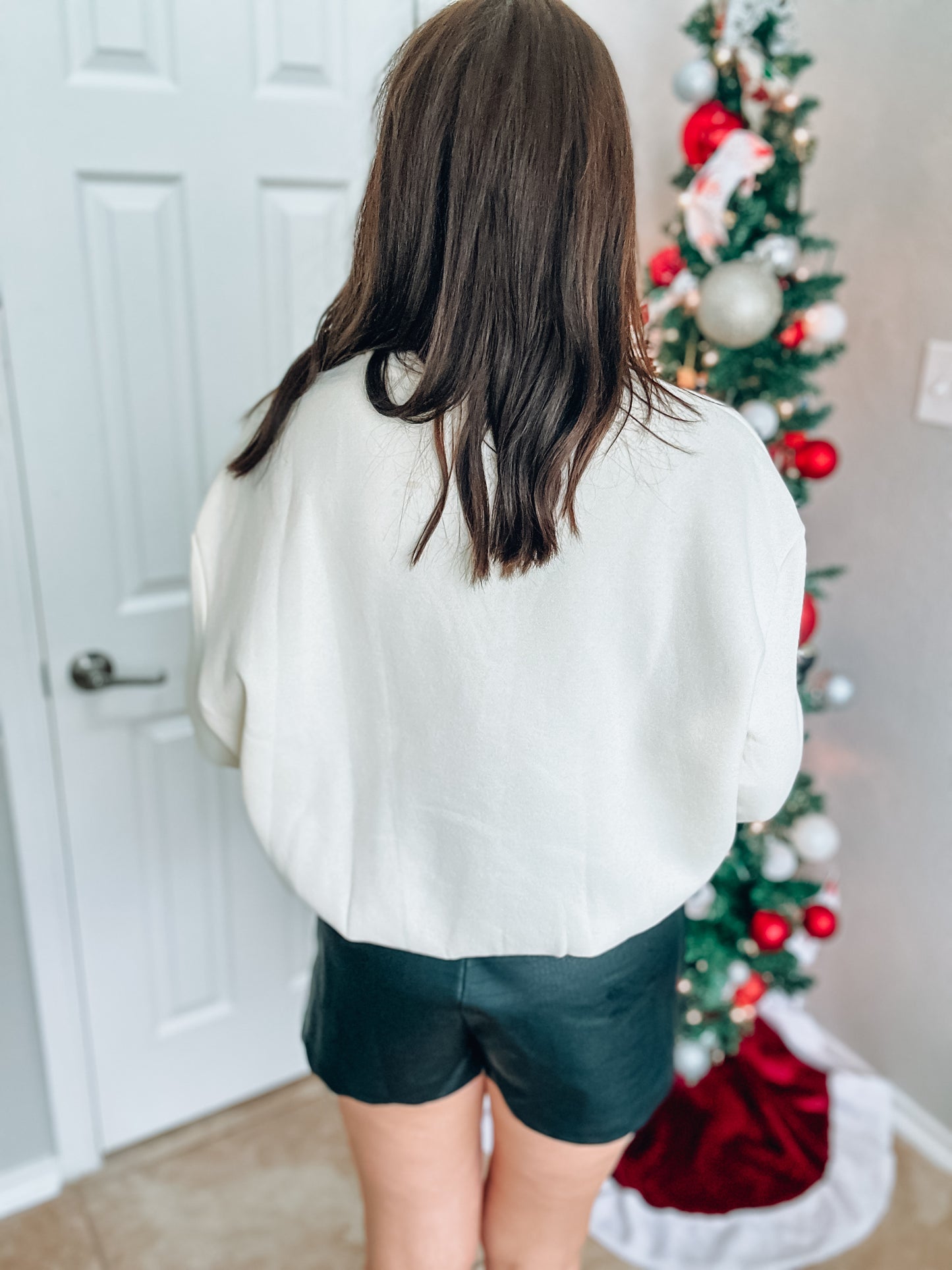 Denim and Pearl Bow Sweatshirt Top NWT - Size Large