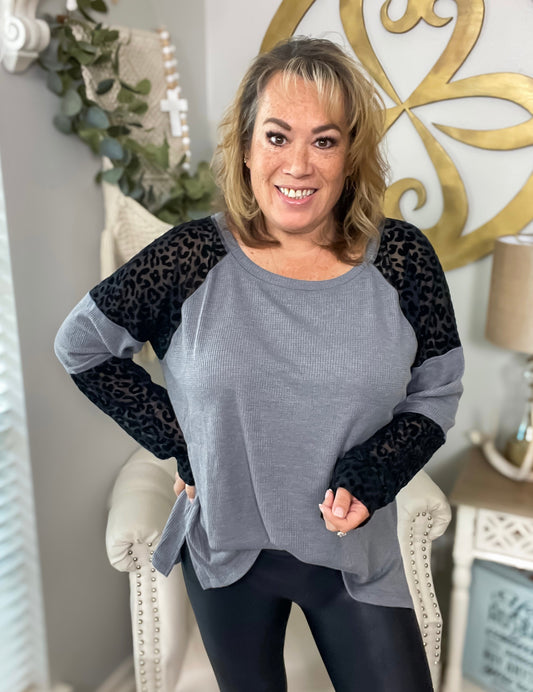 Grey Waffle Knit Top with Leopard Sleeves NWT - Size XL