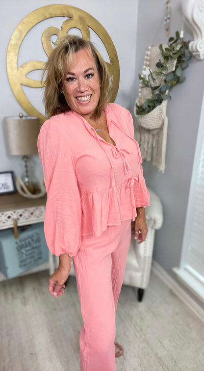 Coral Shirt Pants 2 Piece Sets NWOT - Size Med