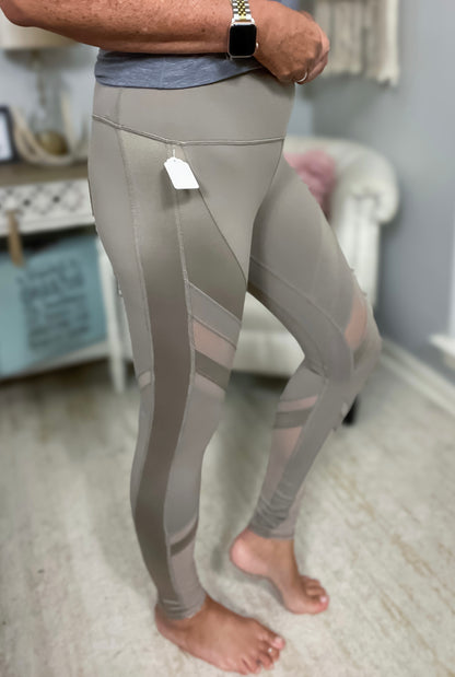 Alo High Waist Epic Athletic Legging - Size Med