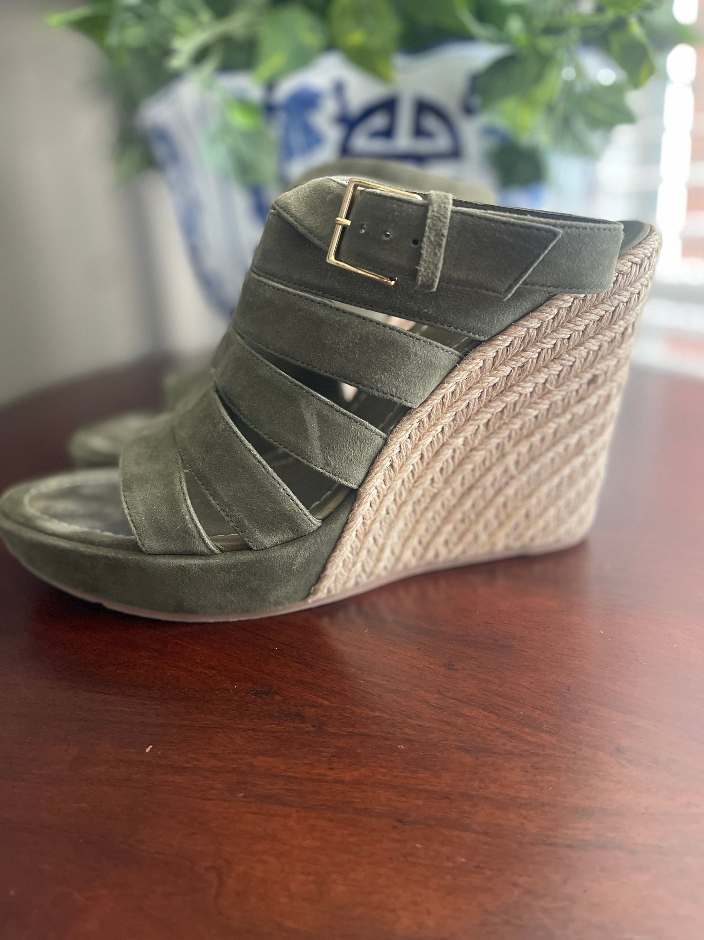 Tory Burch Women's Bailey Suede Gladiator Wedge Sandals Army Green - Size 10.5