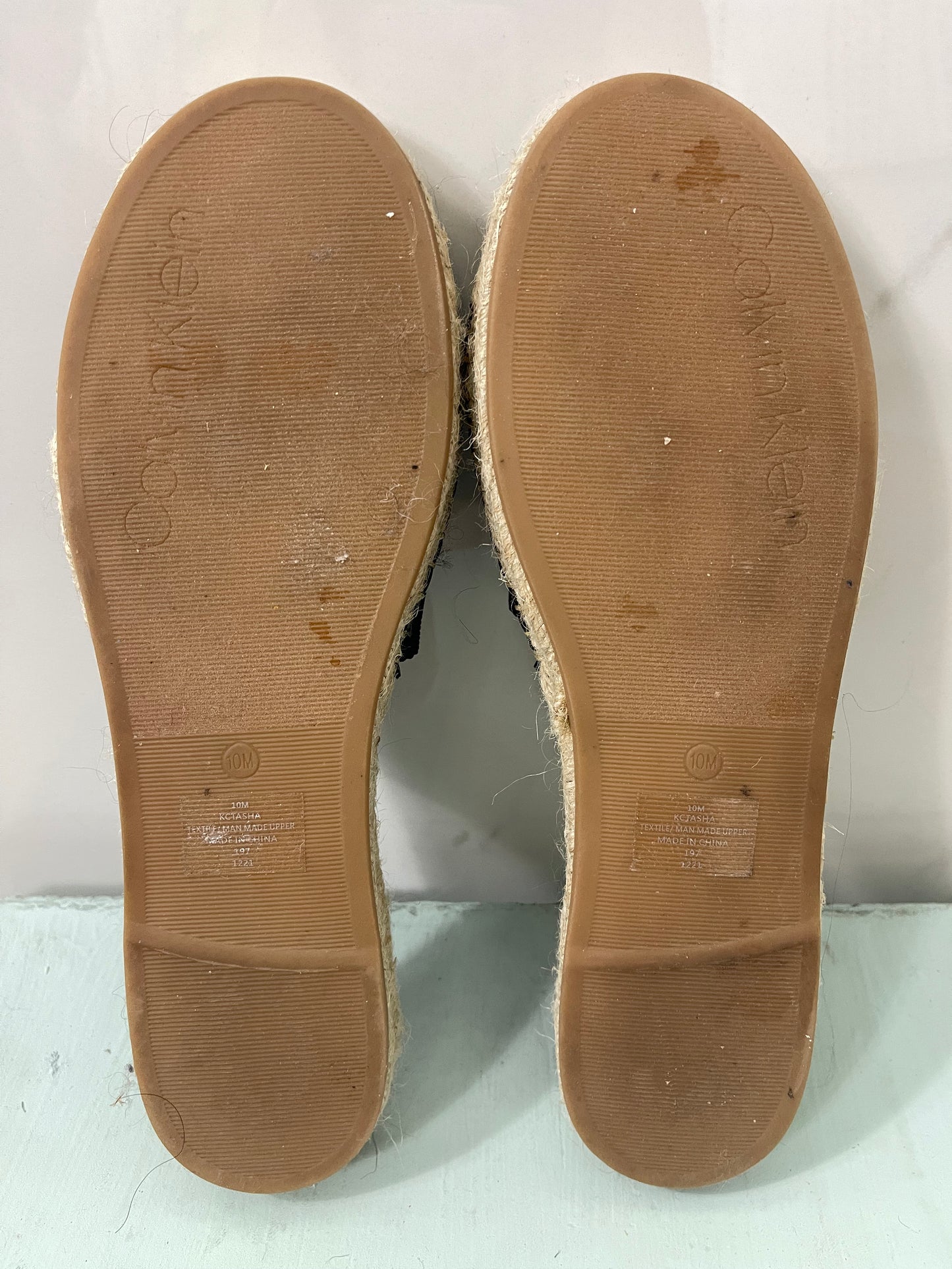 Calvin Klein Tasha Slides - Size 10