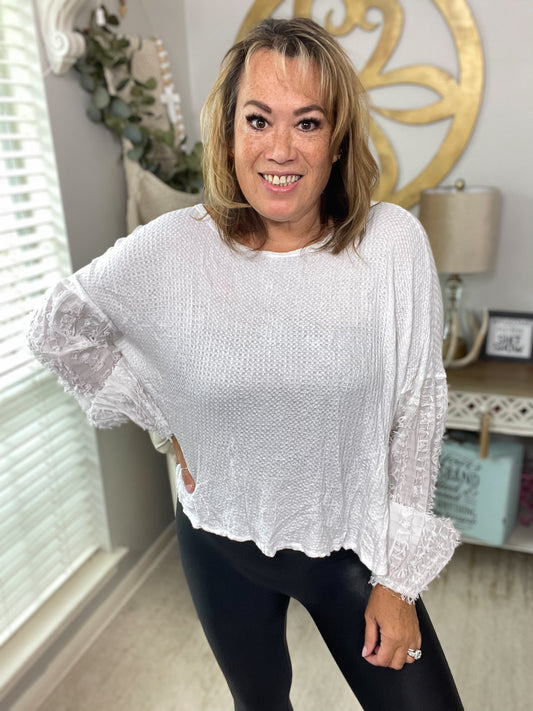 Eyelash Butterfly Sleeve Blouse in Ivory - Size Medium