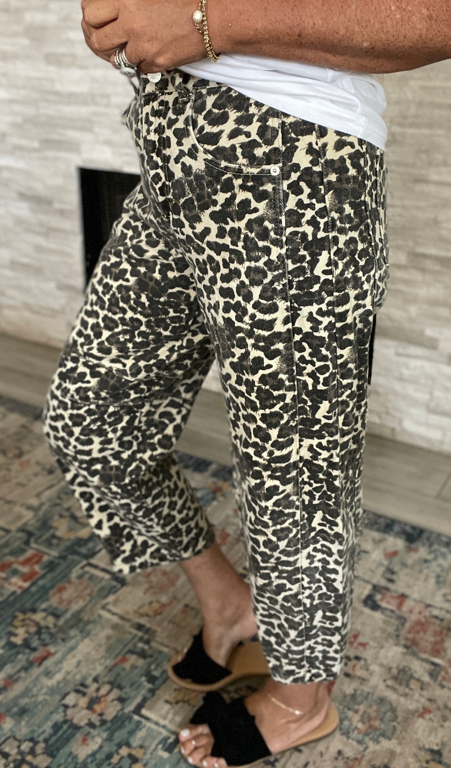 Leopard High Rise Barrel Denim Jeans by Aaron & Amber - Size Small