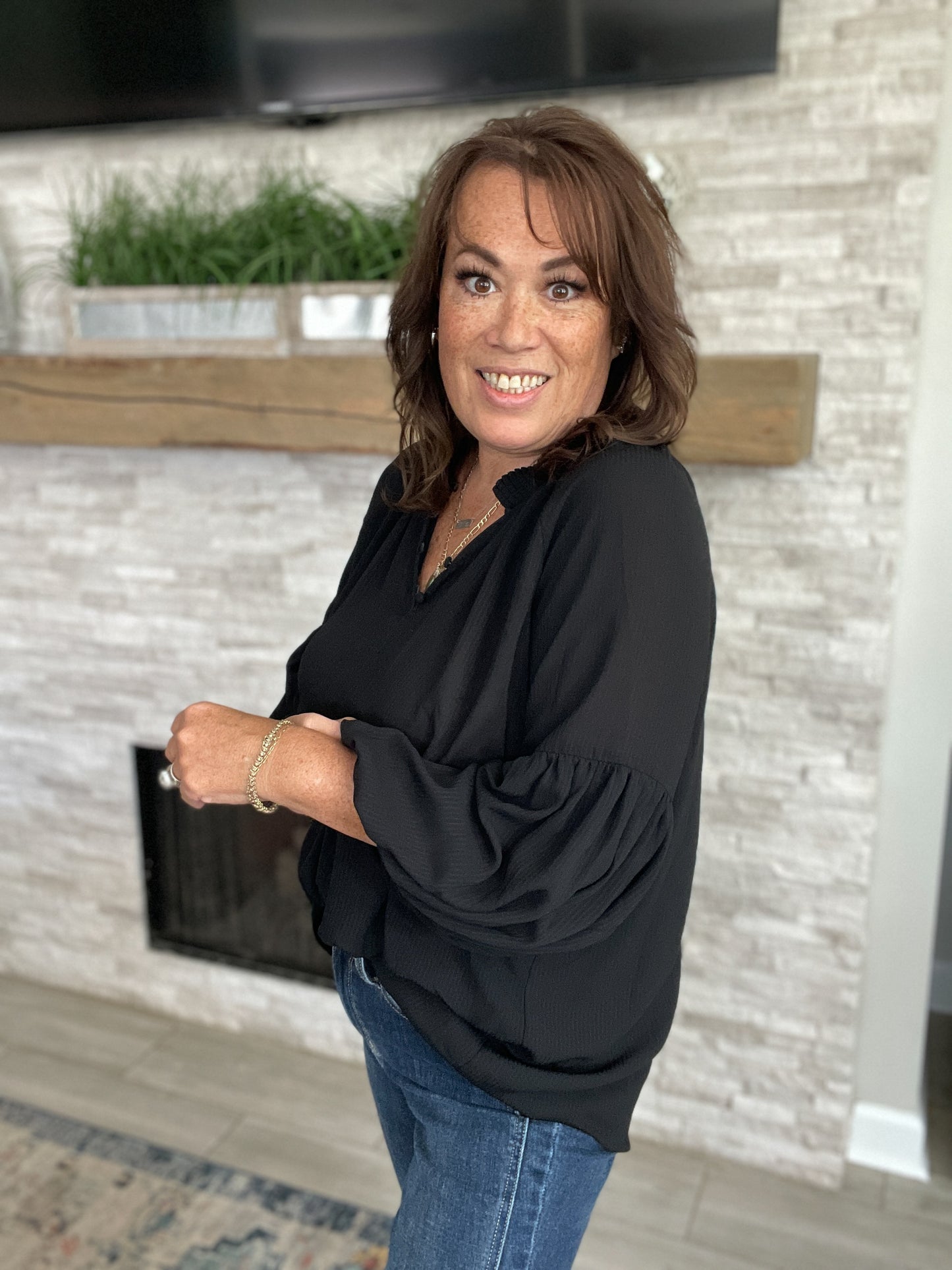 Flowy Mock Neck Bell Sleeve Peasant Top in Black by Loft - Size XL