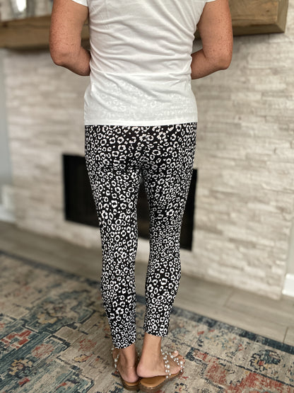 Black and White Leopard Print Pants - Size XL