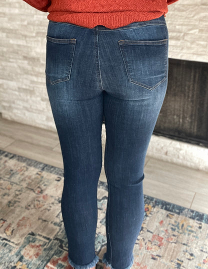 Risen High Rise Skinny Leg Jegging - Size Medium