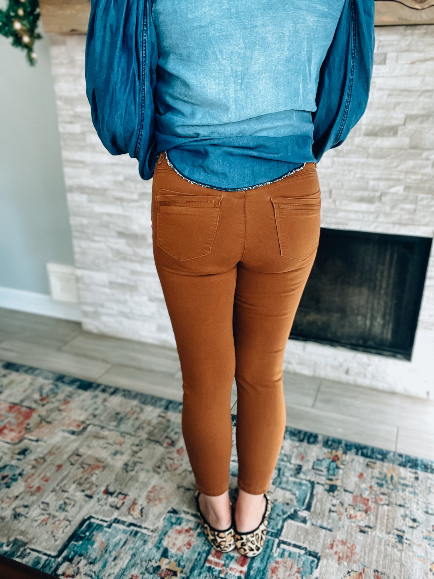 Democracy AB Solution High Rise Ankle Jean - Size 6