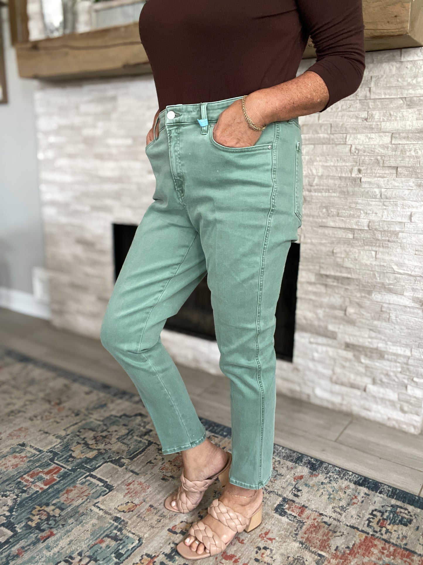 Chico’s Women’s Green Iced Jade Define Me Straight Leg Ankle Jeans - Size 14R/2.5R