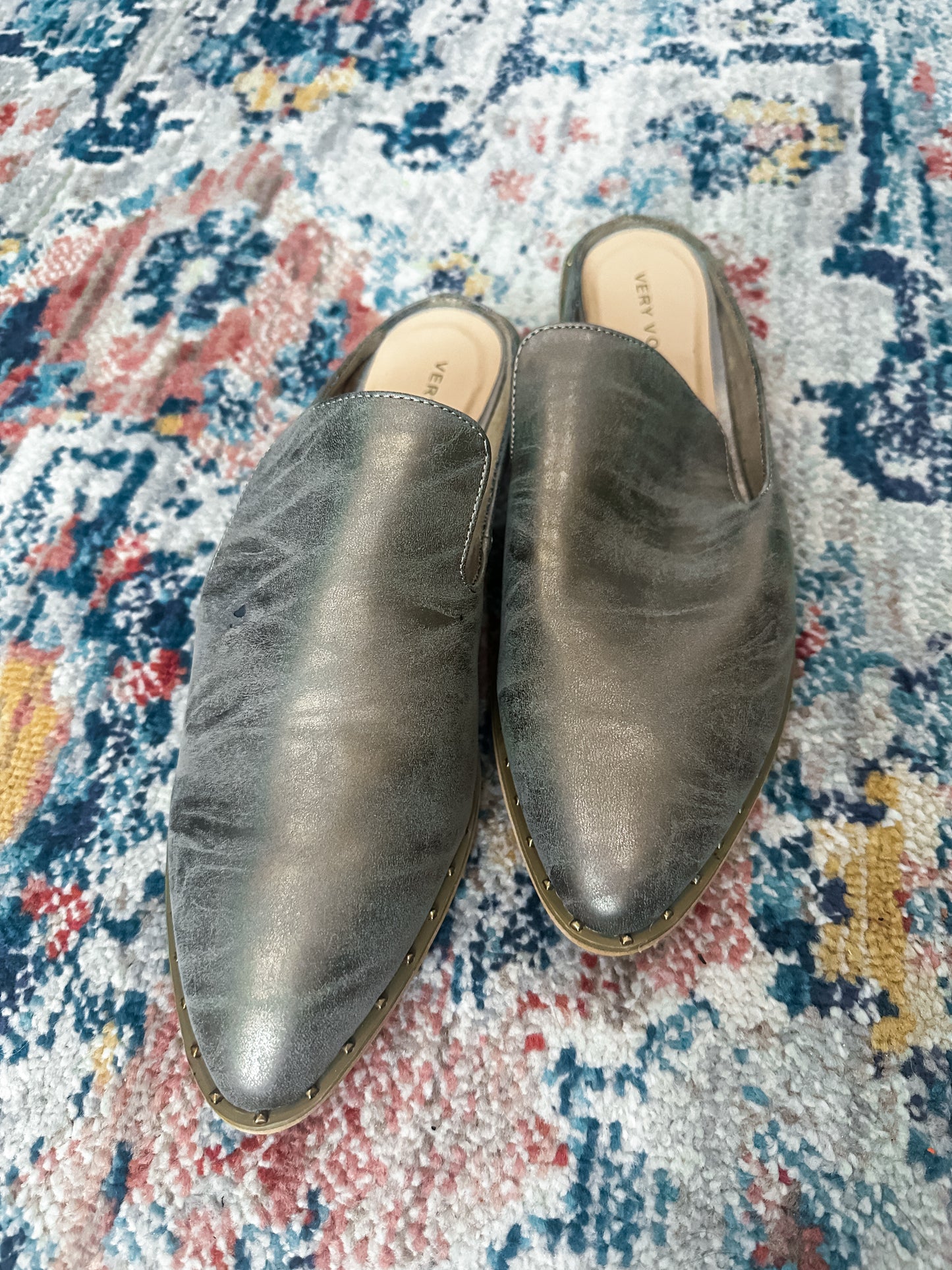 Volatile Austin Low Mule in Champagne - Size 10