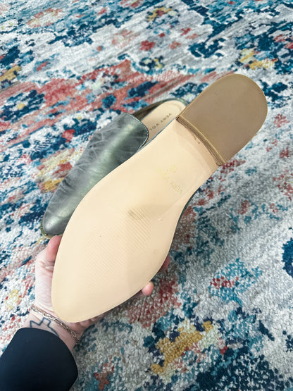 Volatile Austin Low Mule in Champagne - Size 10