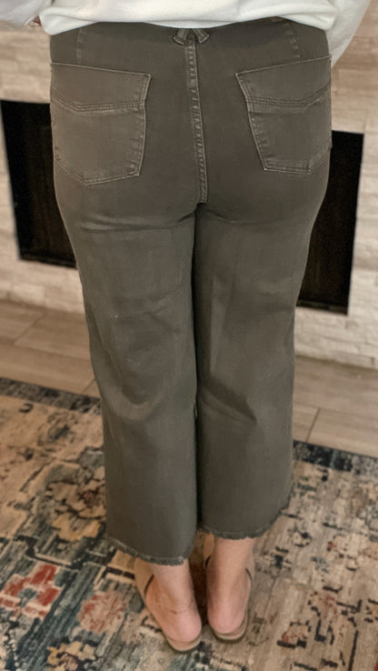 Judy Blue Olive High Rise Frayed Raw Hem Straight Wide Leg Jeans NWT - Size 5