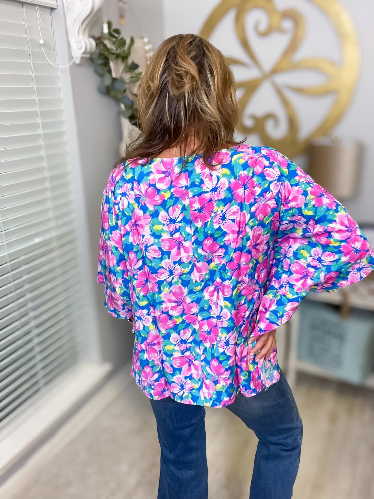 Floral Batwing Style Top NWT - Size S/M